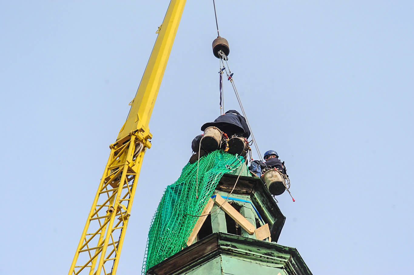 Detailaufnahme von Notsicherung des Kirchturms der Marktkirche Bad Langensalza